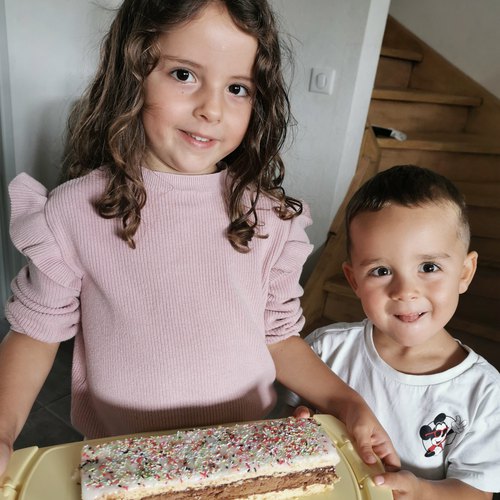 Gâteau bonbons, recette pour enfants en vidéo par Chefclub Kids