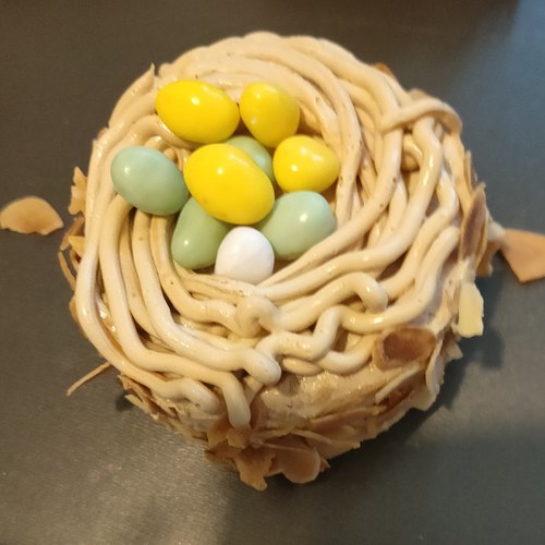 Cake surprise oeuf de Pâques - Recette par My Culinary Curriculum