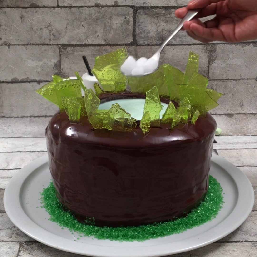 Recipe Hocus Pocus Cake by Chefclub original | chefclub.tv