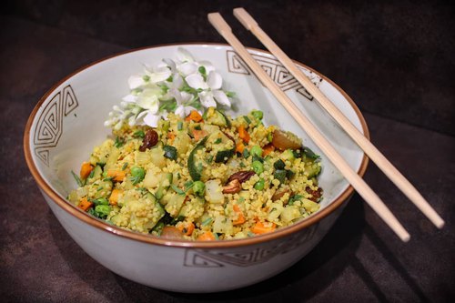 Curry de légumes en brunoise et semoule