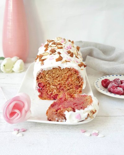 Cake rose aux betteraves et framboises