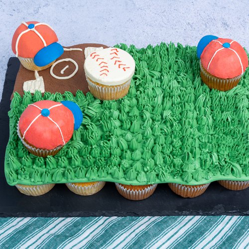 Baseball Pull-Apart Cupcakes