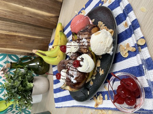 Banana Split Fritters