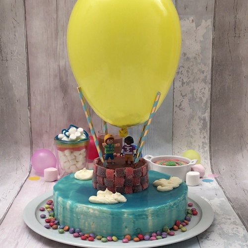 45 Cake Ideas to Remember for Baby's First Milestone : Hot Air Balloon Cake