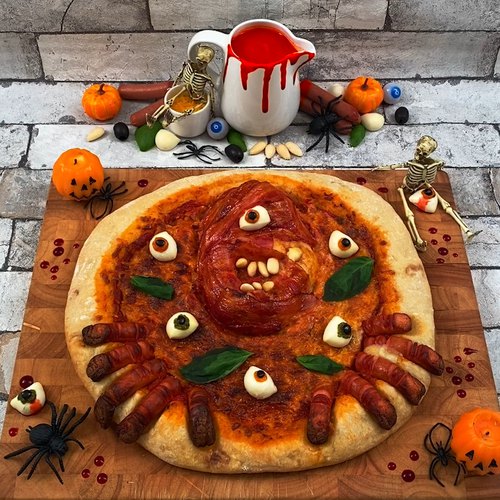 Cozinhar uma Pizza de Abóbora de Halloween em COQUINHOS