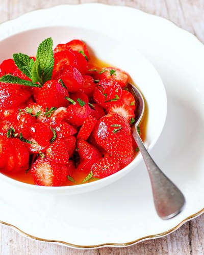 Salade fraises - orange - menthe