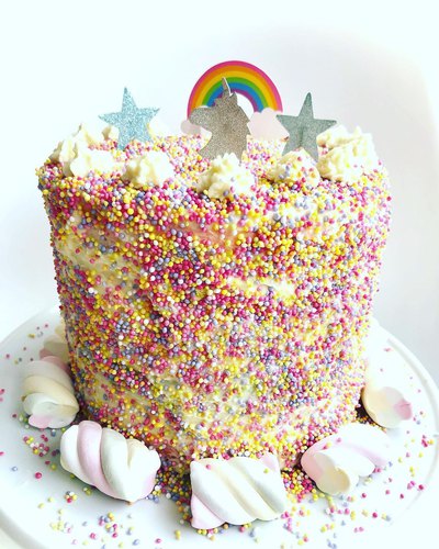 Birthday cake arc-en-ciel