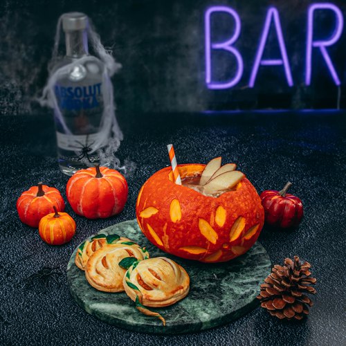 Pumpkin Hand Pie & Cocktail