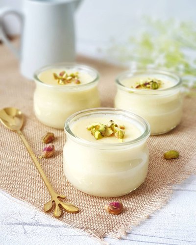Crème dessert fleur d'oranger - pistaches