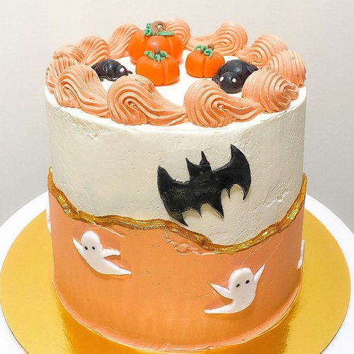 Halloween layer cake
