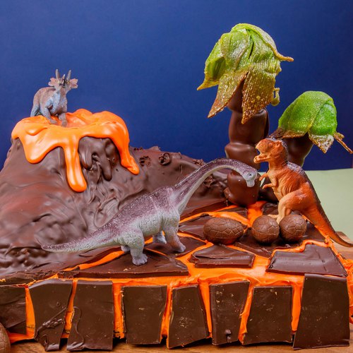 Torta Dinosauri / Dinosaurs Cake, It was a chocolate cake f…