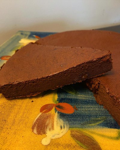Moelleux au chocolat sans beurre sans sucre : Recette de Moelleux au  chocolat sans beurre sans sucre