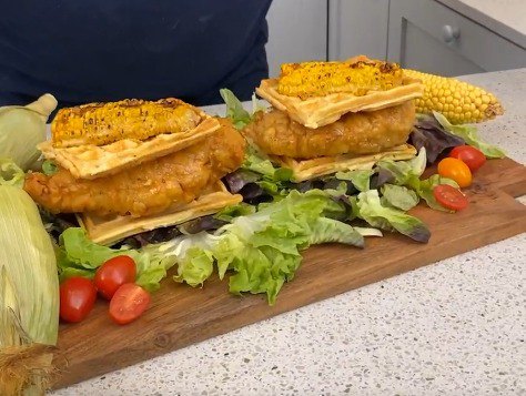 Finger Lickin' Chicken & Cornbread