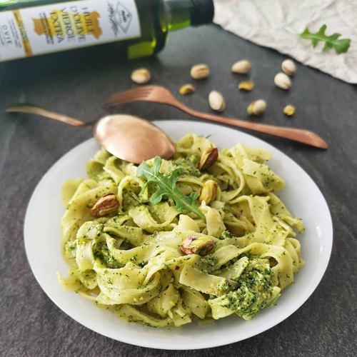 Tagliatelles au pesto pistache et huile d'olive