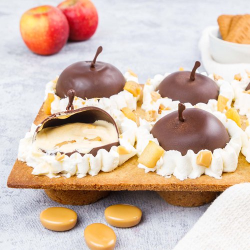 Basket of Speculoos Apples