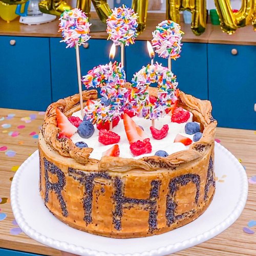 Bolo de Aniversário com Fruta - Cozinha à la Carte