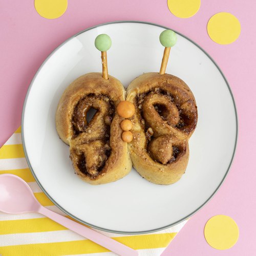 Brioche à la carotte et à la cannelle papillon