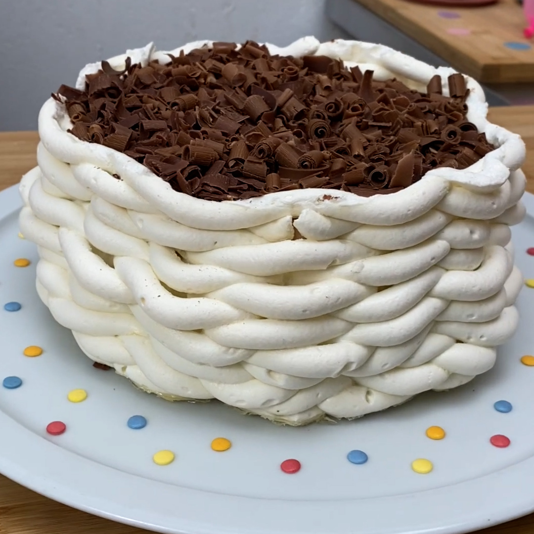 Marvelous Meringue Cake-image