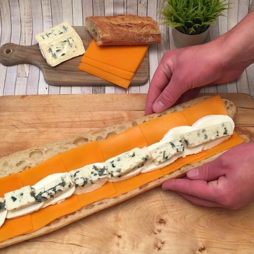 LA BAGUETTE 3 FROMAGES la recette en vidéo par
