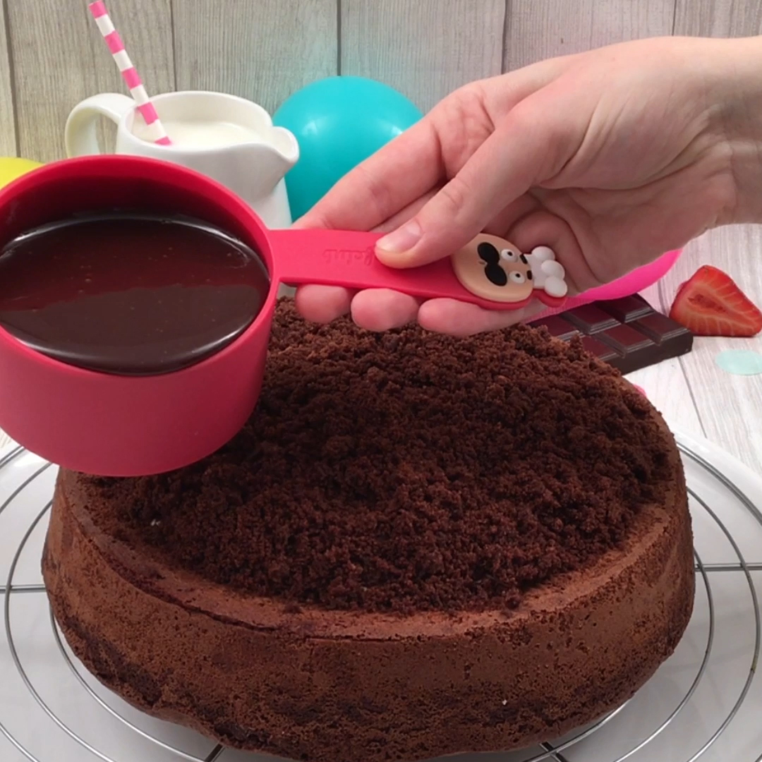 Le Gateau Chocolat Myope Recette Pour Enfants En Video Par Chefclub Kids