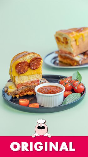 Hasselback Pepperoni Pizza Burger